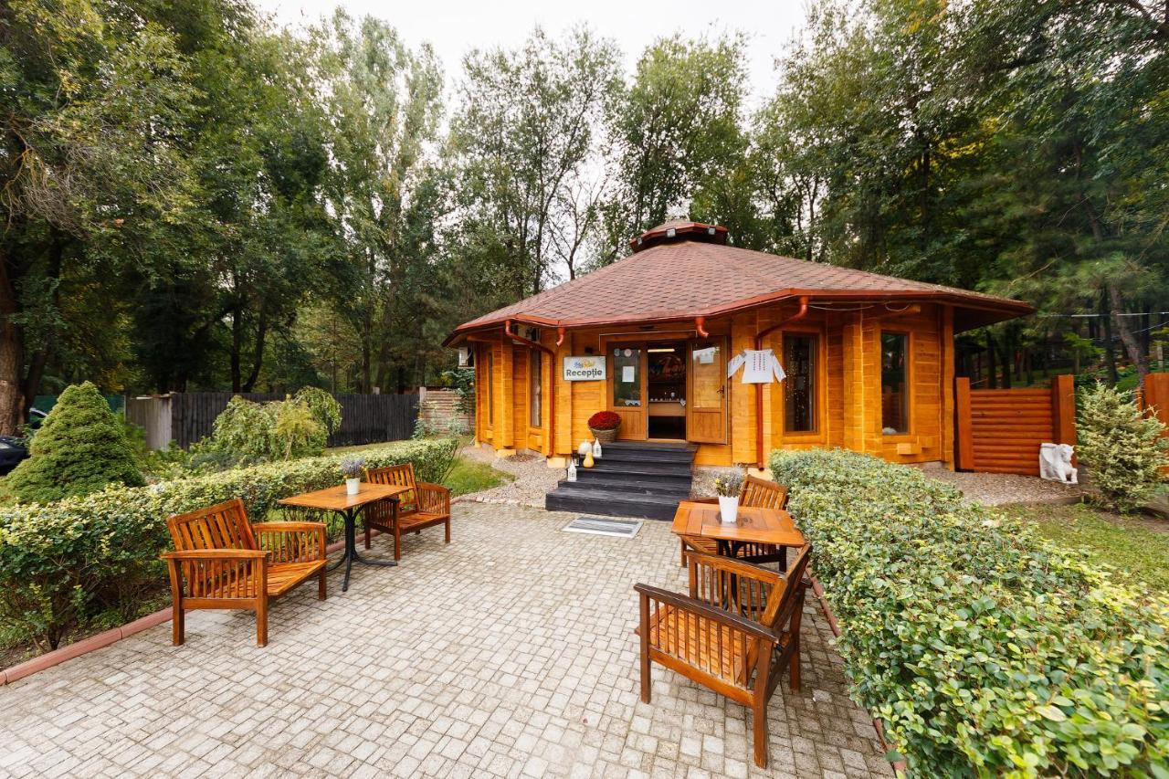 Sky Land Camping & Resort Cricova Zewnętrze zdjęcie