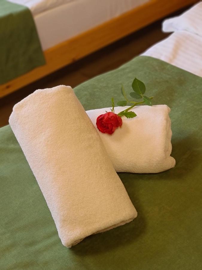 Sky Land Camping & Resort Cricova Zewnętrze zdjęcie