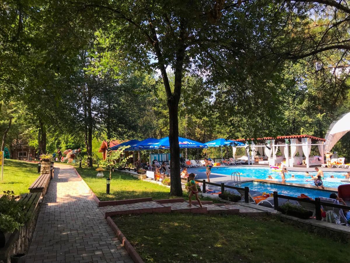 Sky Land Camping & Resort Cricova Zewnętrze zdjęcie