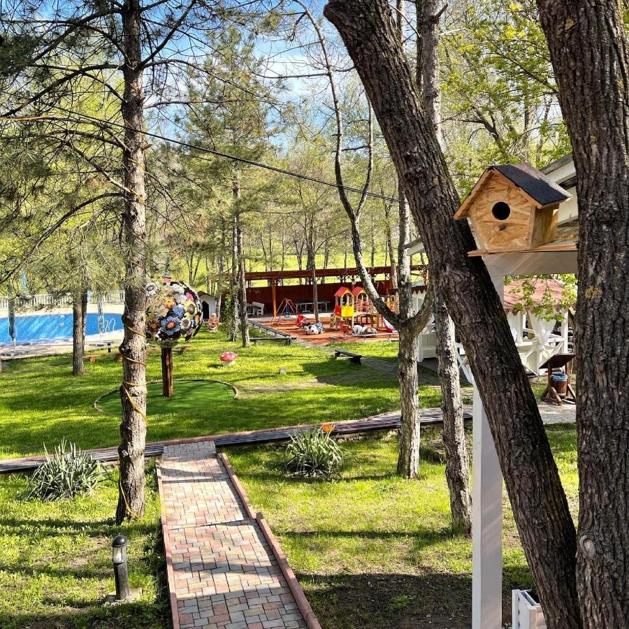 Sky Land Camping & Resort Cricova Zewnętrze zdjęcie